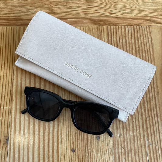 Bonnie Clyde KEEP IN TOUCH Black Unisex Sunglasses 0703TC