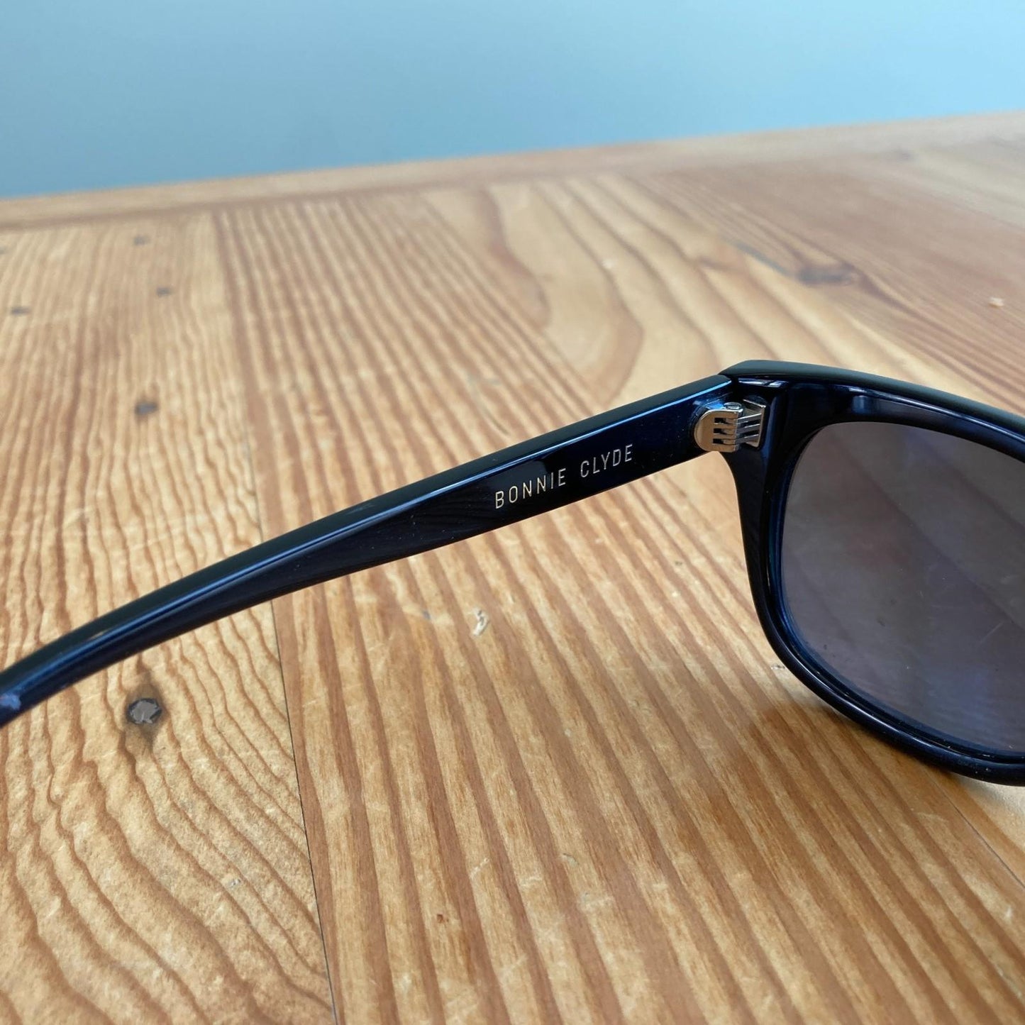 Bonnie Clyde KEEP IN TOUCH Black Unisex Sunglasses 0703TC