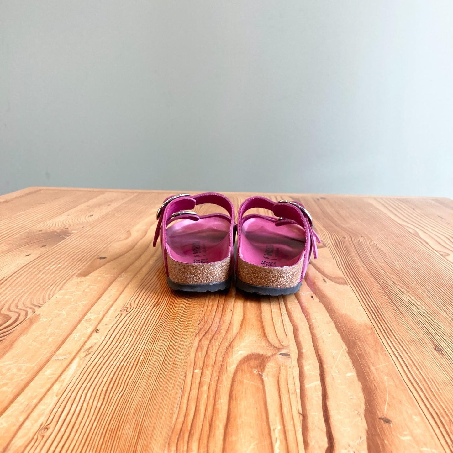 39 / 9 - Birkenstock Fuchsia Oiled Leather Arizona Big Buckle Sandals 0721DK