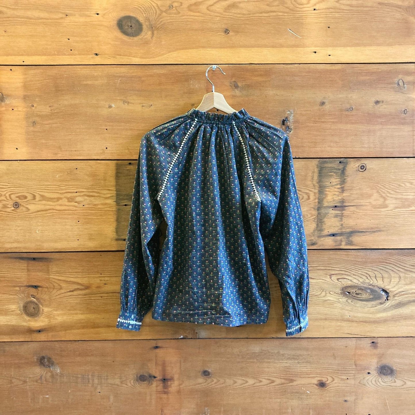 36 / S - Sezane Beatriz Navy Floral Long Sleeve Ruffled Neck Blouse Top 0208KS