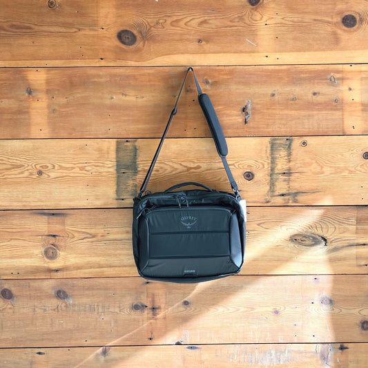 Osprey Black Ozone Boarding 20L Messenger Laptop Carry On Travel Bag NEW 1027SS