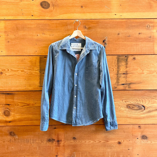 S - Frank & Eileen Chambray Denim Button Up Barry Long Sleeve Shirt 0223LA