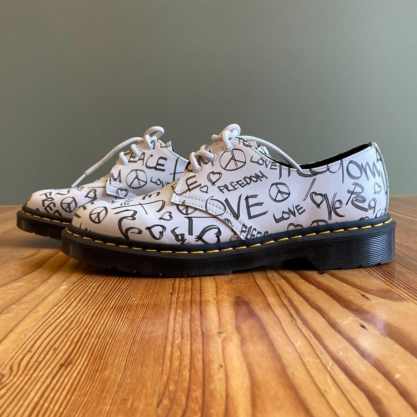9 - Dr. Martens White Leather Peace Love Script 1461 Lace Up Shoes NEW 1019HV