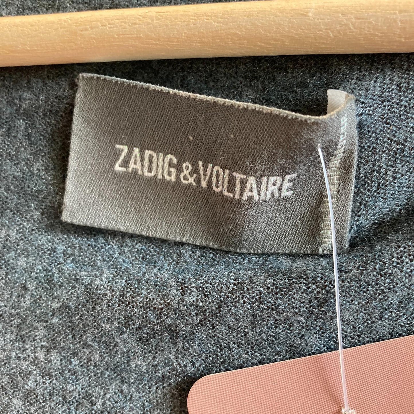 M - Zadig & Voltaire Gray V-neck Soft Cashmere Pullover Sweater 3333MC