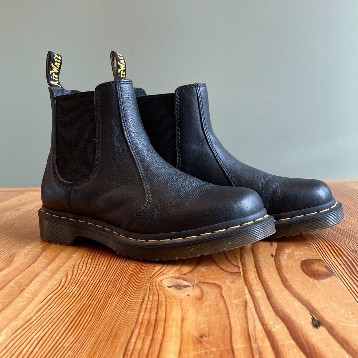 8 - Dr Martens $170 Black Leather 2976 Chelsea Ankle Boots *worn once 0418KC