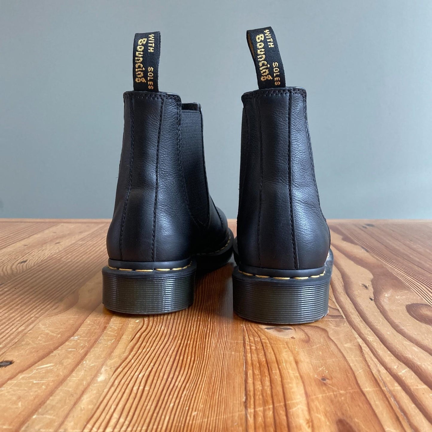 8 - Dr Martens $170 Black Leather 2976 Chelsea Ankle Boots *worn once 0418KC