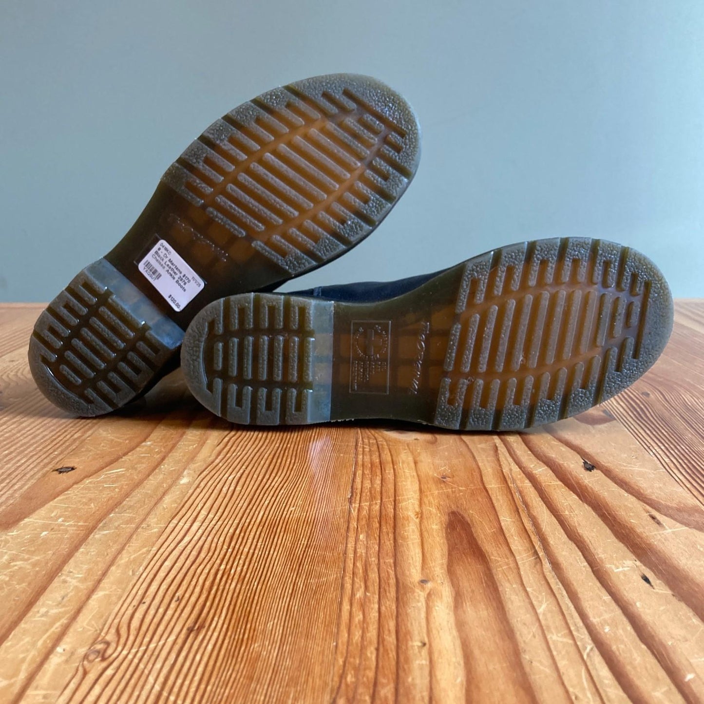 8 - Dr Martens $170 Black Leather 2976 Chelsea Ankle Boots *worn once 0418KC