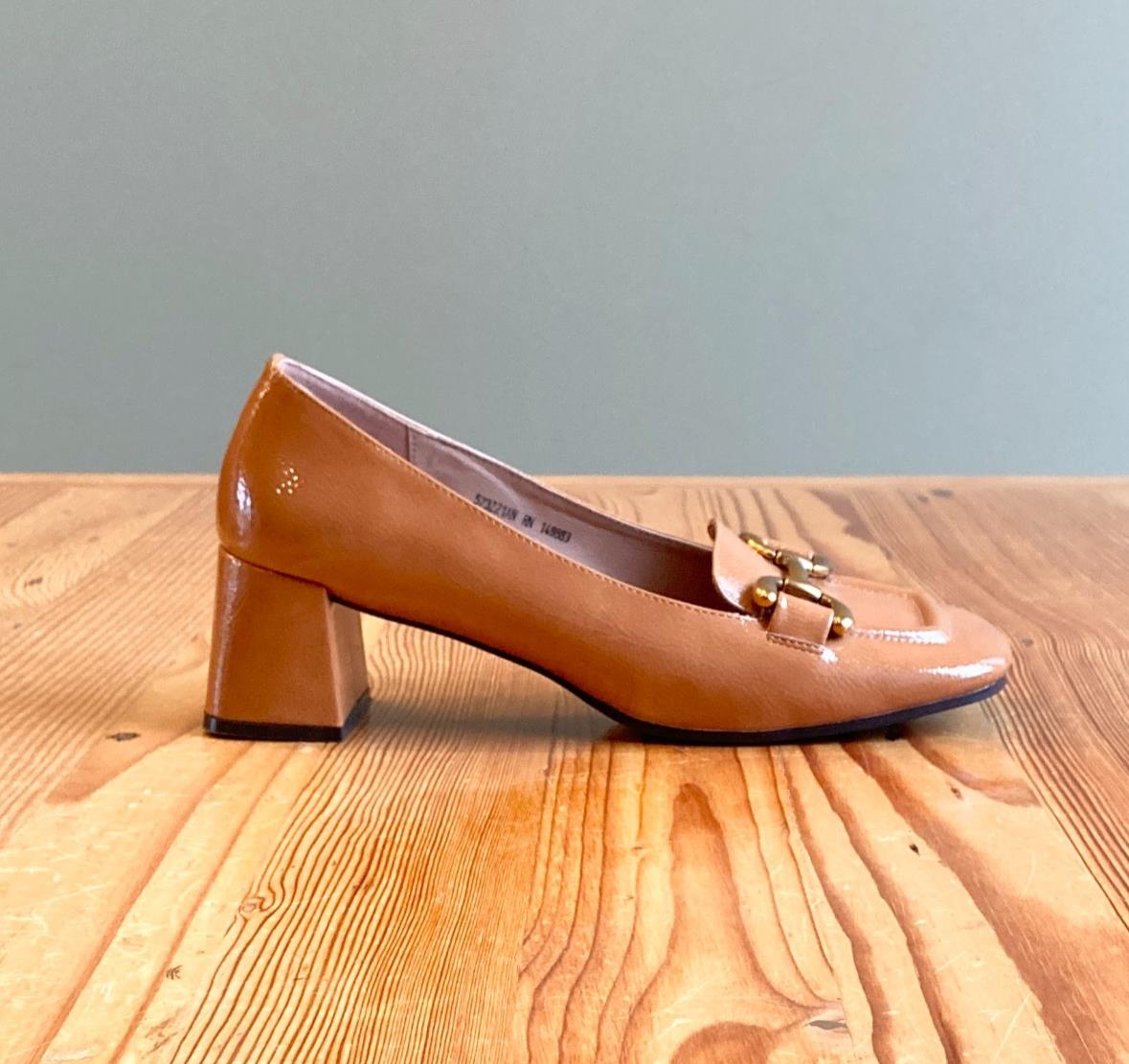 42 / 10.5-11 - Bibi Lou Anthropologie Patent Leather Pumps Heels Shoes 0530JF