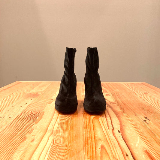 6.5 - Betsey Johnson Black Velvet Gold Glitter Heel Matcha Booties Boots 0816CW