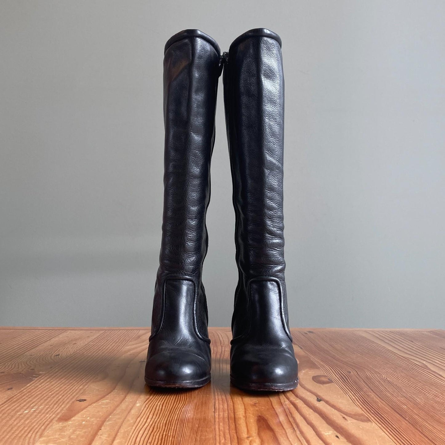 7 - FRYE Black Leather Sylvia Piping Tall Full Zip Heeled Boots 0202CP