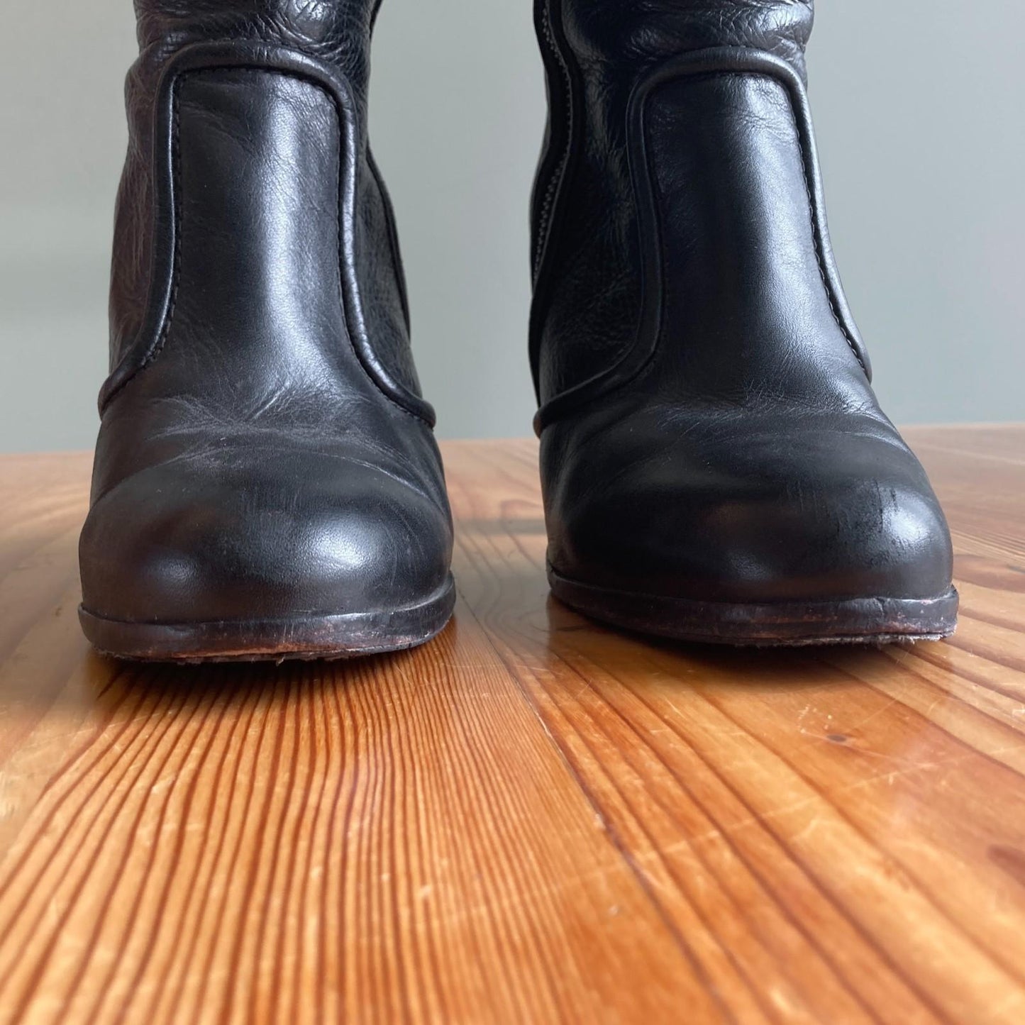 7 - FRYE Black Leather Sylvia Piping Tall Full Zip Heeled Boots 0202CP