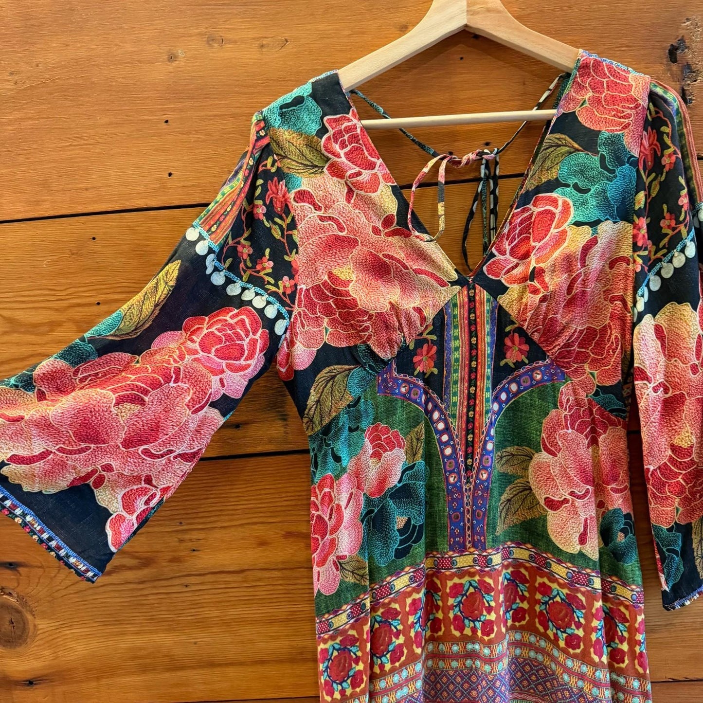 S / M - Farm Rio Anthropologie Floral Print Rosario V-Neck Midi Dress 1110JS