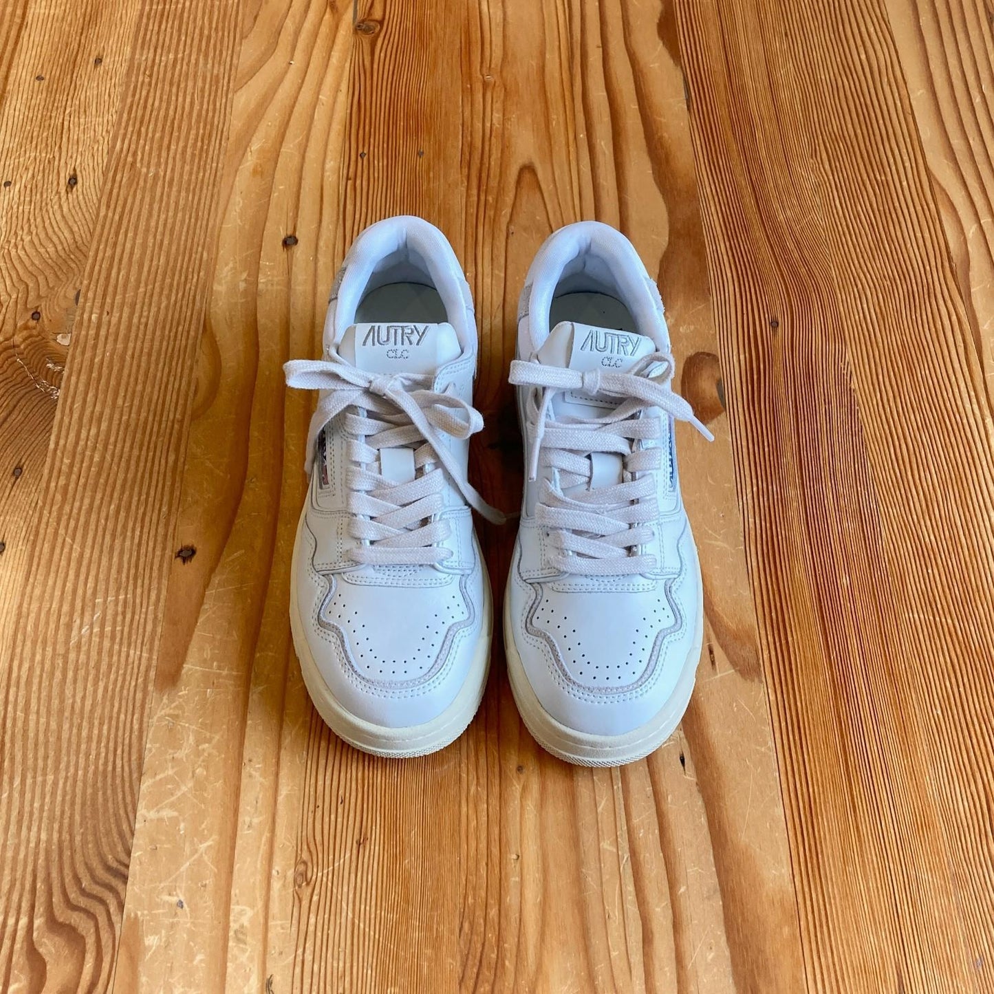 39 / 8.5 - Autry White Leather Medalist Sneakers Womens Shoes 4427SC