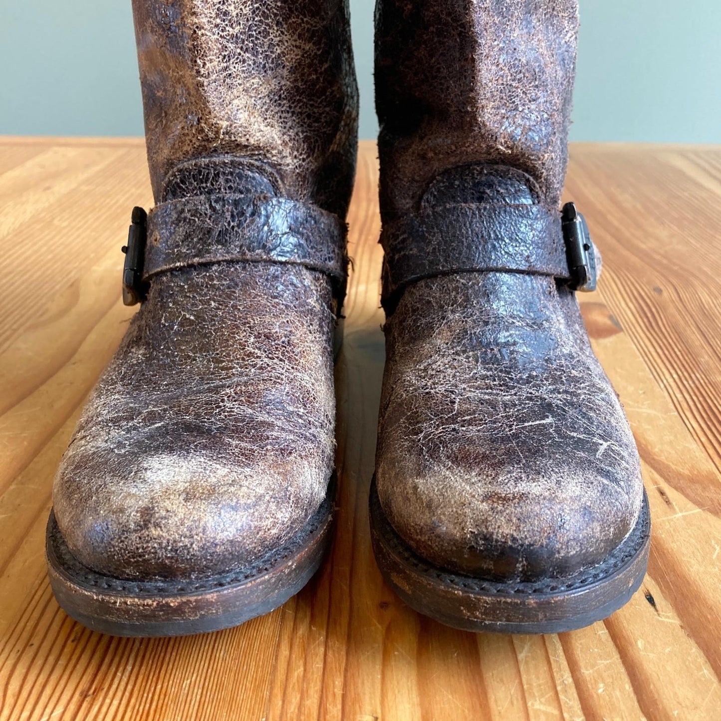 7.5 - Frye Distressed Brown 76512 Veronica Buckle Moto Engineer Boots 0503MC