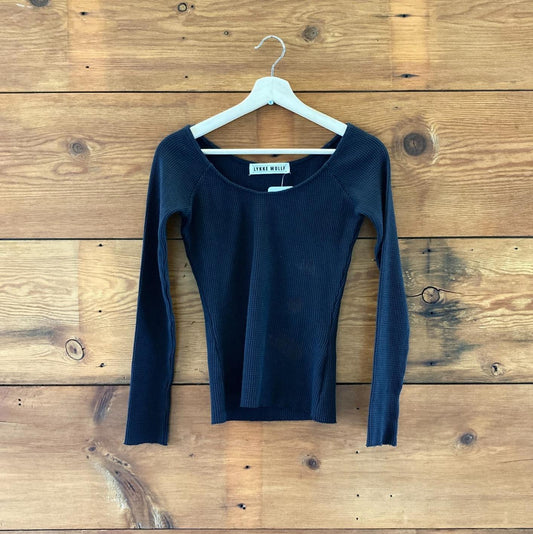 XS - Lykke Wullf Black Scoop Neck Long Sleeve Swan Thermal Shirt 0312IG
