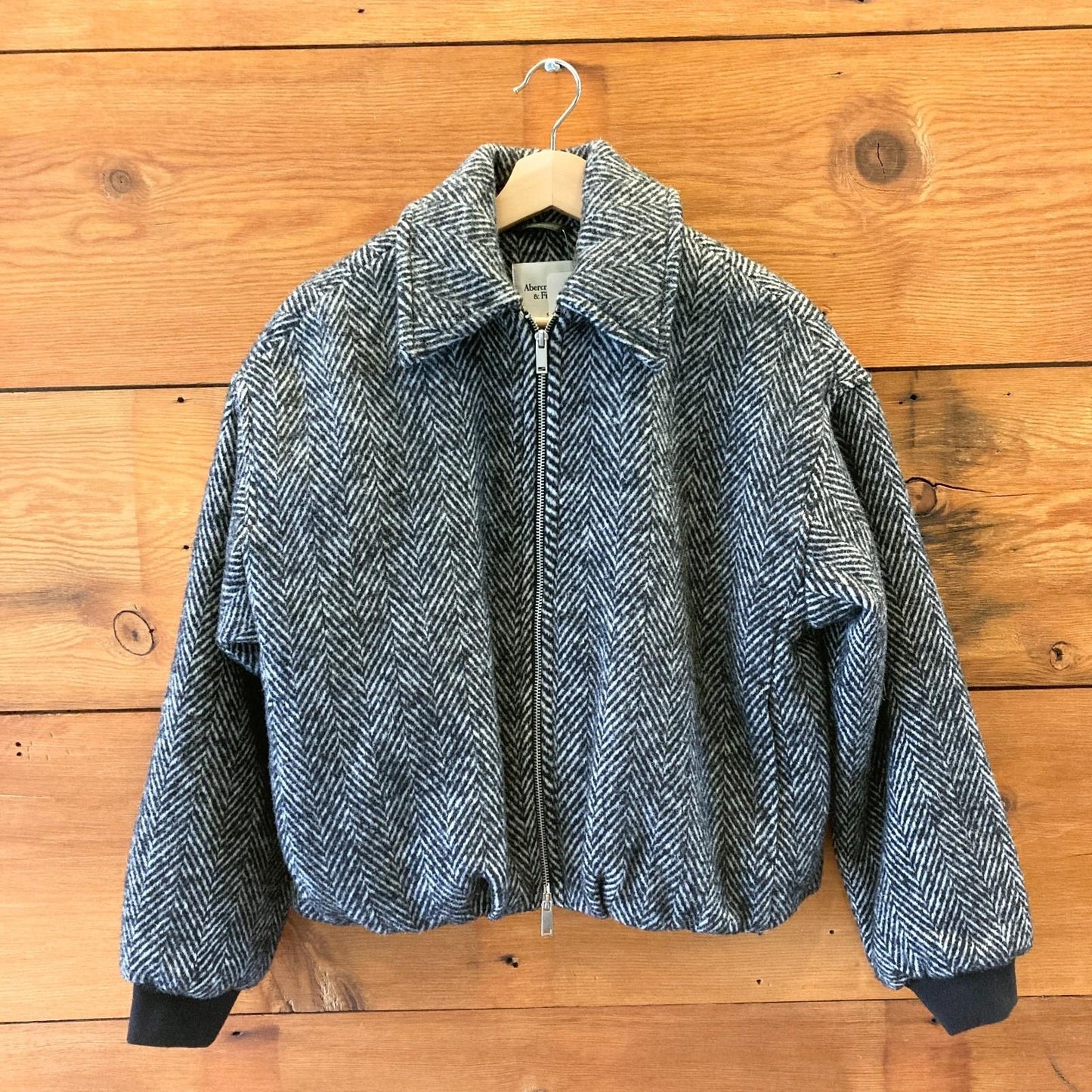 S - Abercrombie & Fitch Black Herringbone Wool-Blend Bubble Hem Jacket 0312IG