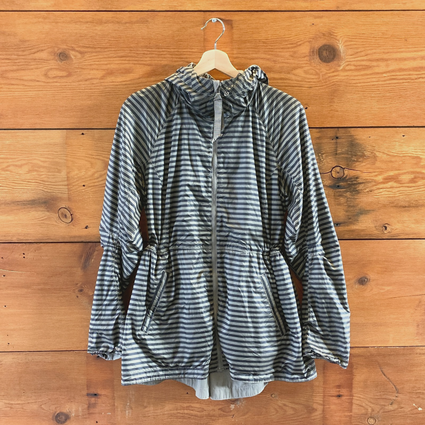 S - Lululemon Earth / Bold Stripe Reversible Rain For Daze Hooded Jacket 0719JK