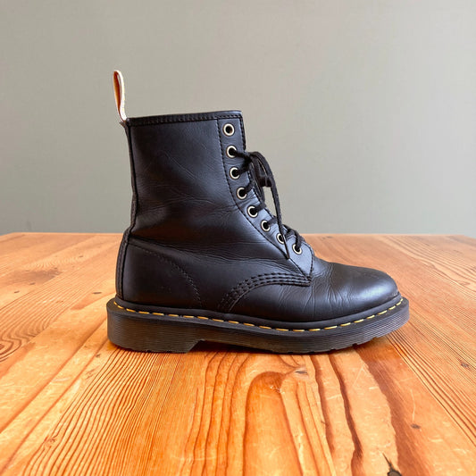 7 - Dr. Martens Black Vegan Leather 1460 Felix Combat Boots 0410KB