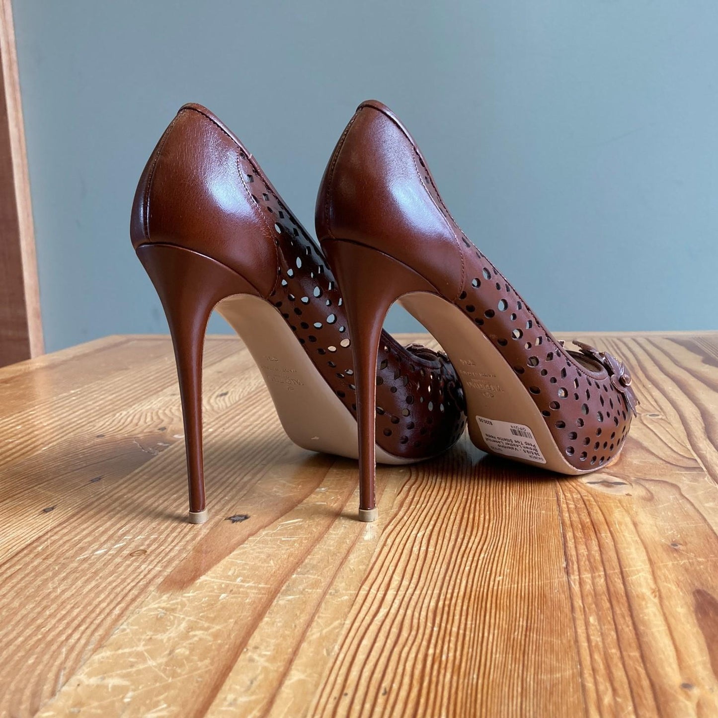 39.5/9.5 - Valentino Brown Leather Lasercut Peep Toe Stiletto Heels Shoes 0426CR