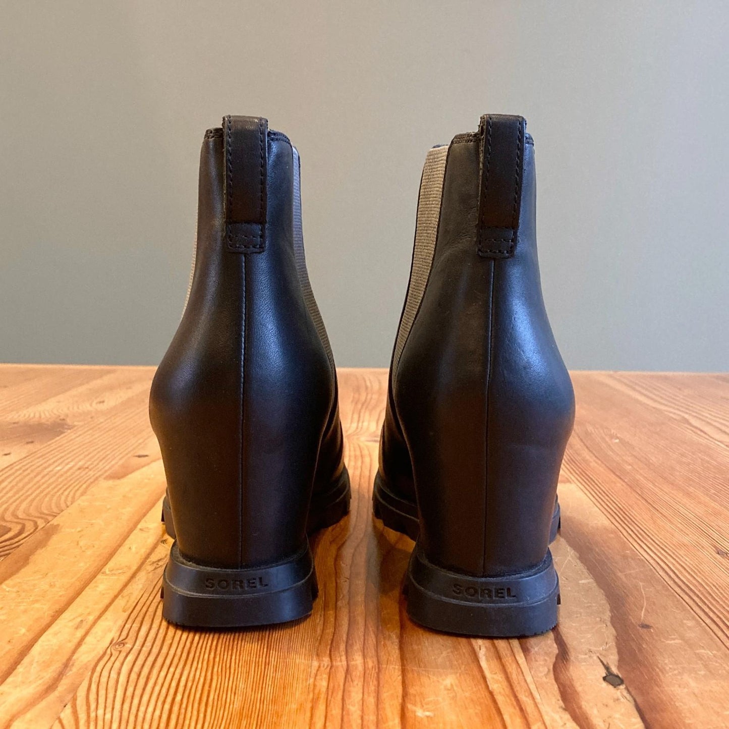 11 - Sorel Black Waterproof Leather Wedge Joan Of Arctic Chelsea Boots 0520MF