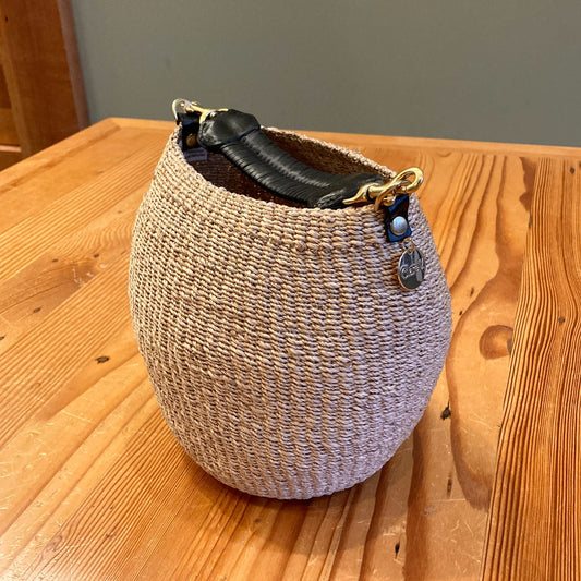 Clare V. Handwoven Straw w/ Black Leather Handle Pot de Miel Basket Bag 0520MF