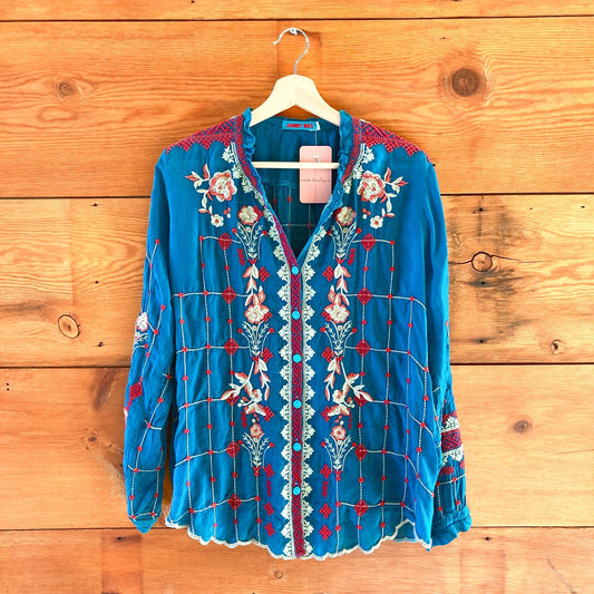 M - Johnny Was Blue Embroidered Button Front Long Sleeve Shirt 1031LF