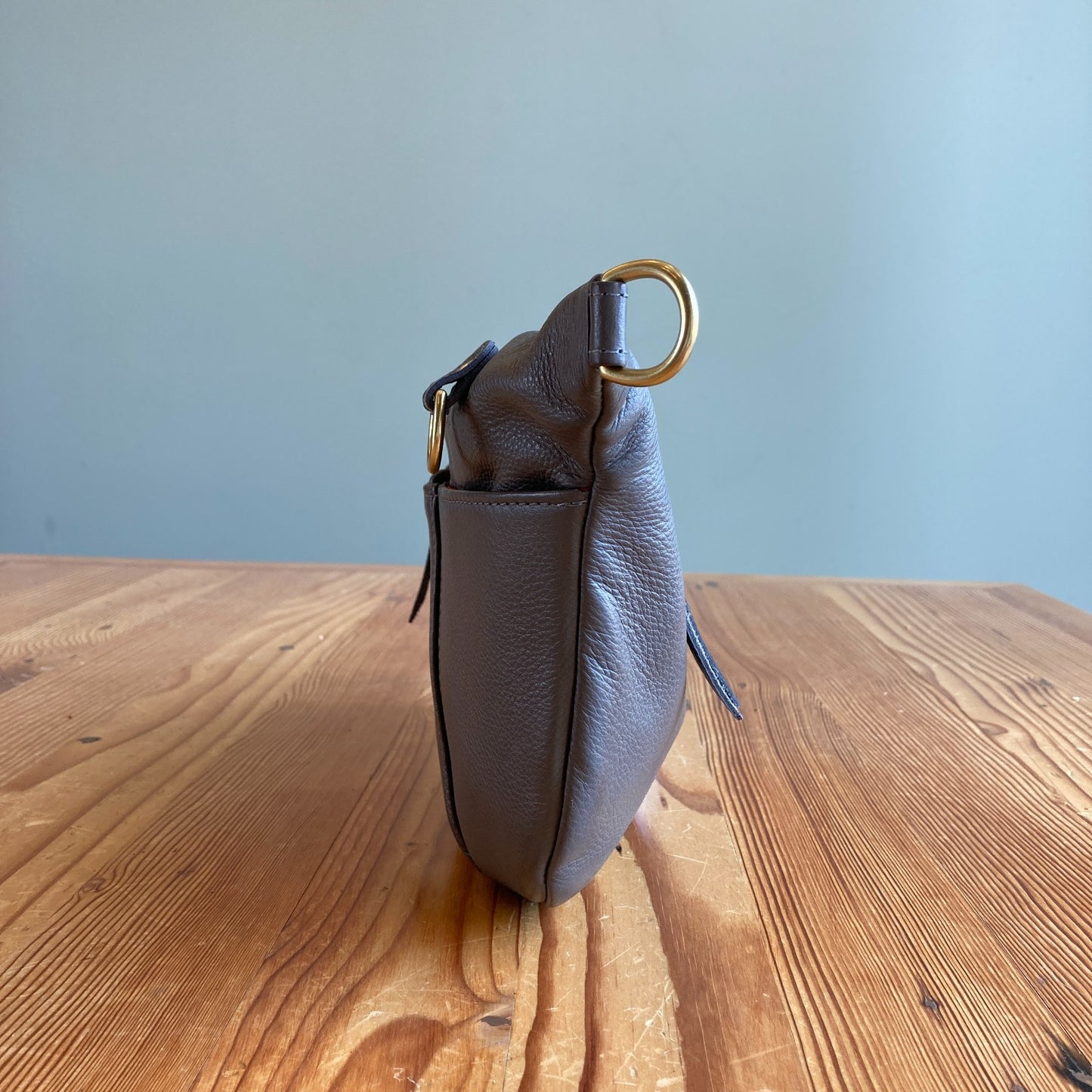 TAH Gray Leather $345 Commuter Fanny Pack Bag - 0926PB