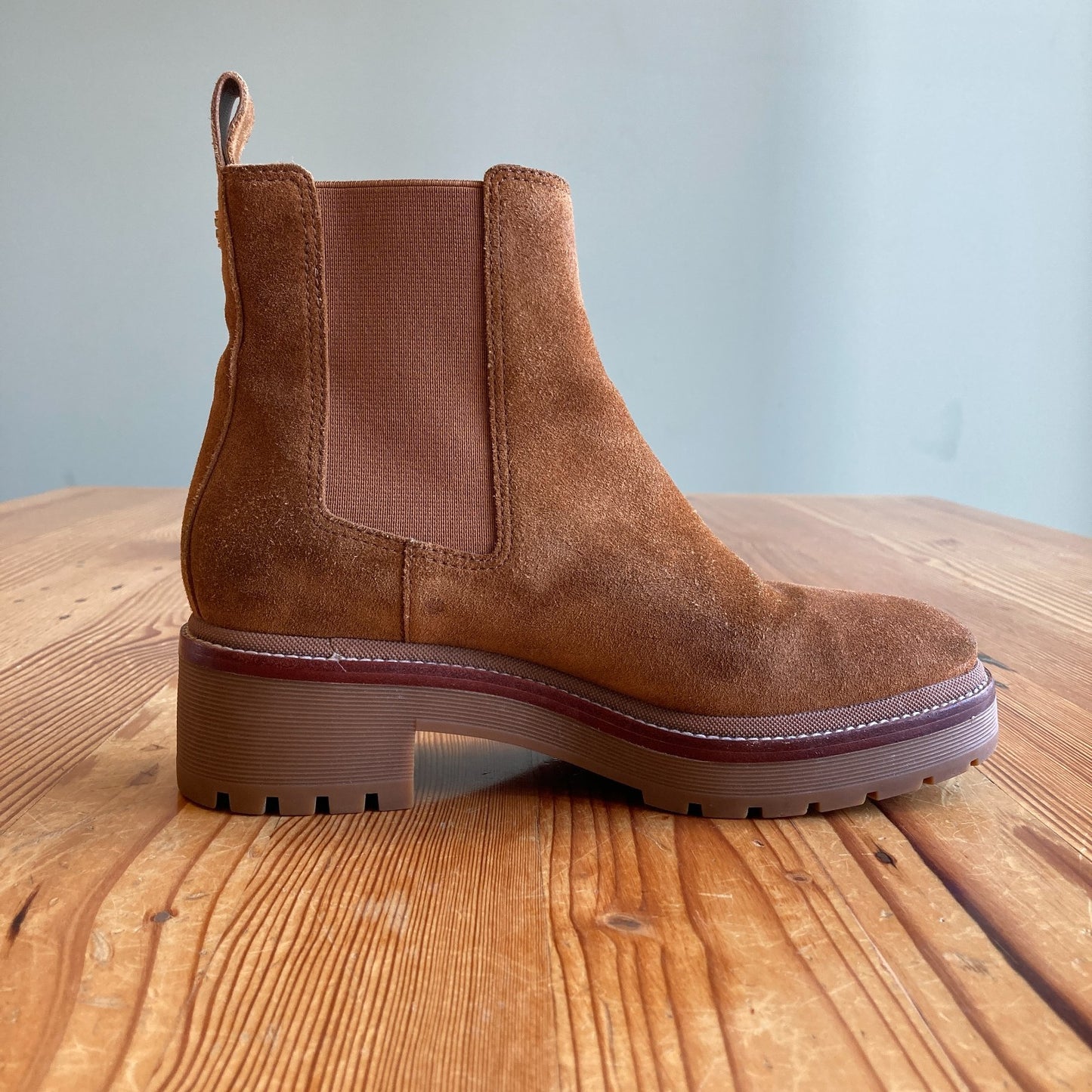 Tory Burch Chestnut Brown Suede 50mm Chelsea Lug Boots - Size 8 - 1103ES