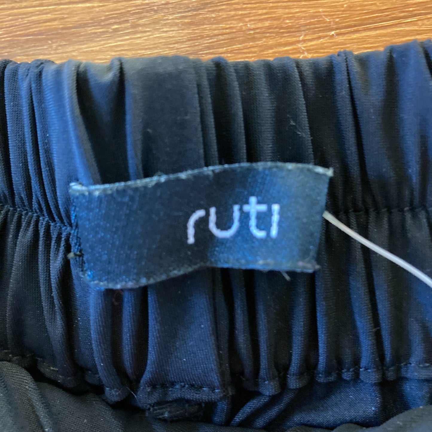 4 - Ruti $259 Black The Cargo Surprise Elastic Waist Joggers Pants 1217MA