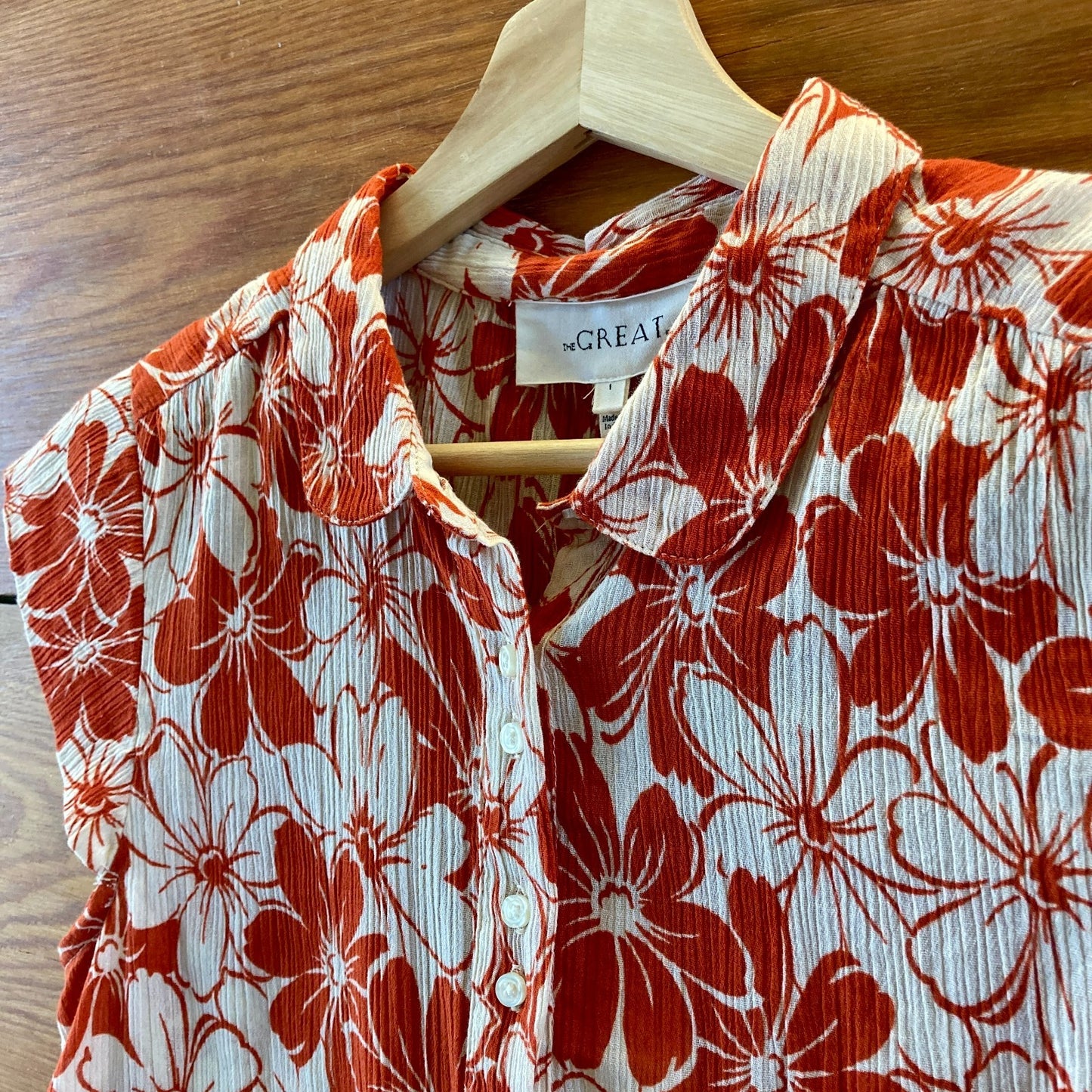 The Great Burnt Red Hibiscus Flower Wren Button Up Top - Sz 1 / S - NEW - 0131AG