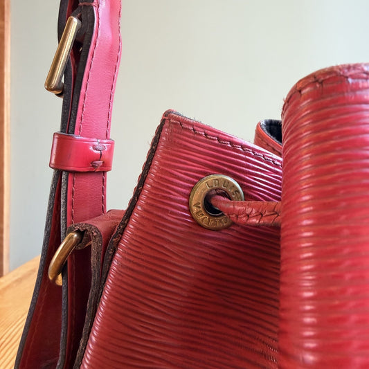 Louis Vuitton Red Epi Leather Petit Noe Structured Bucket Shoulder Bag - 1022SW