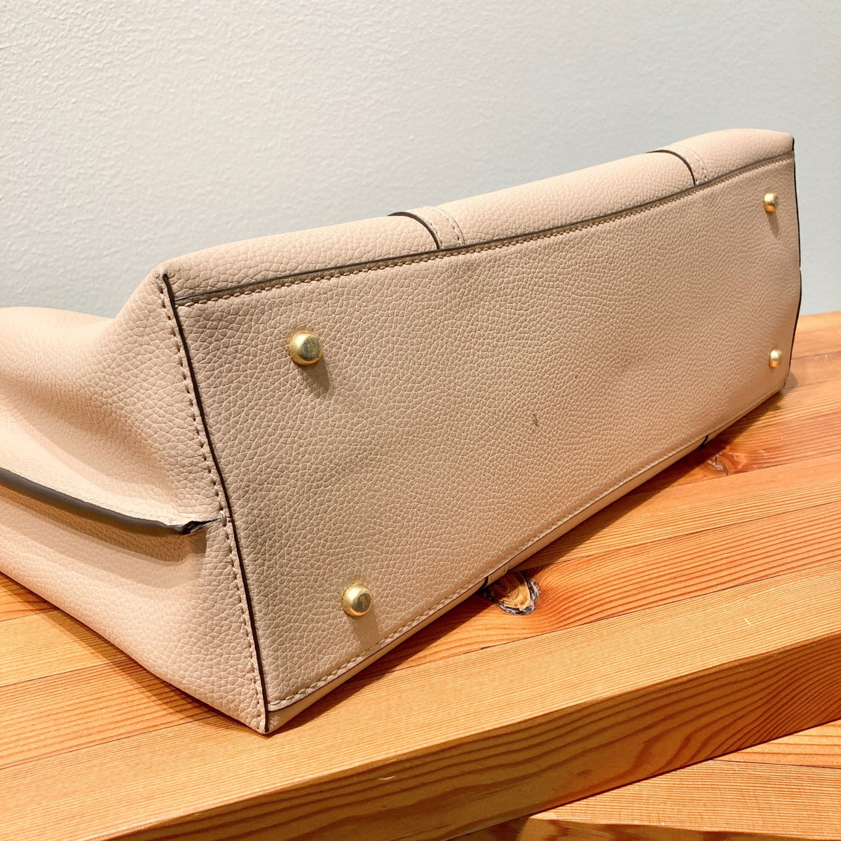 Tory Burch Tan Grained Leather Perry Triple Compartment Tote Purse - 0916KJ