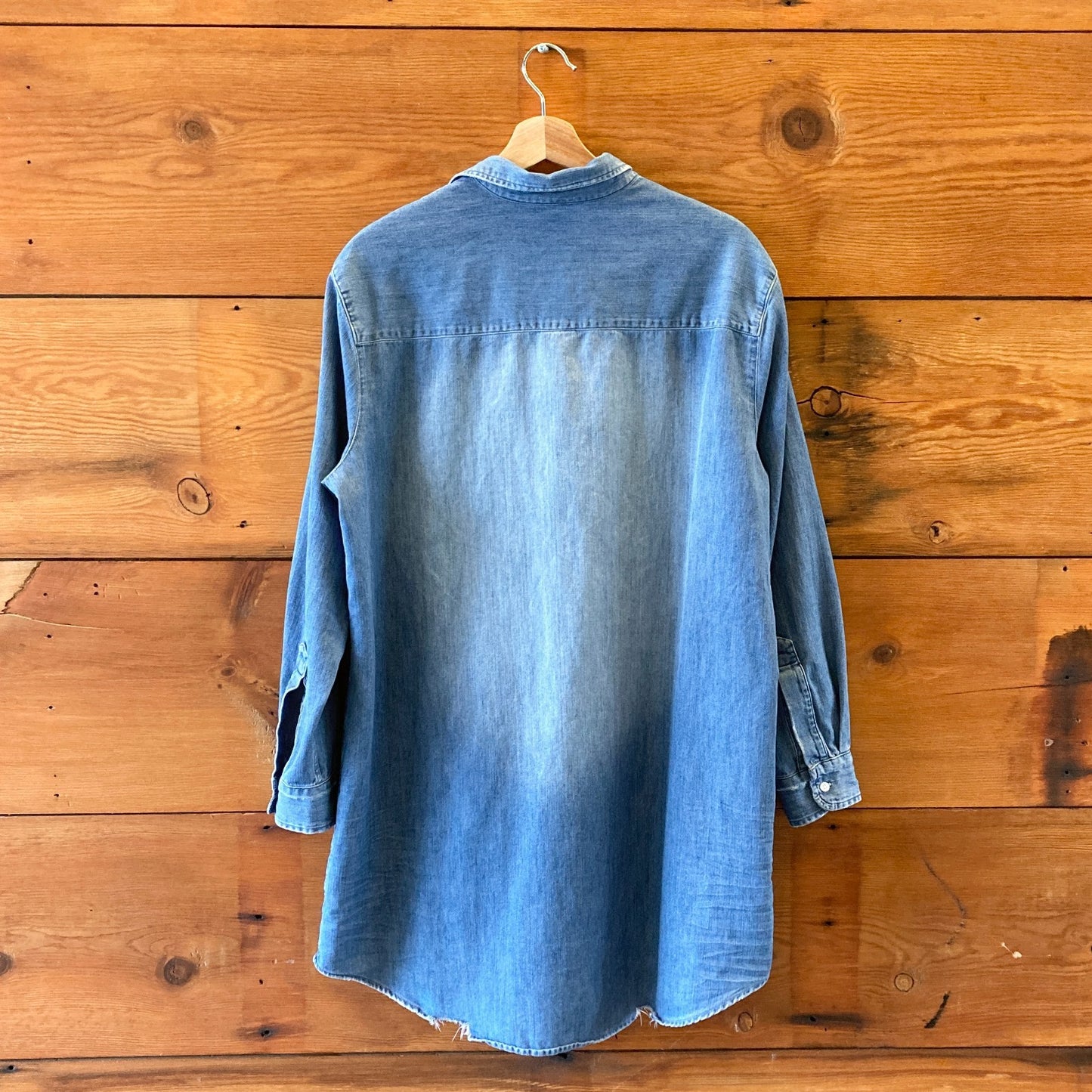 M - Frank & Eileen Distressed Vintage Wash Denim $328 Mary Casual Dress 0503MC