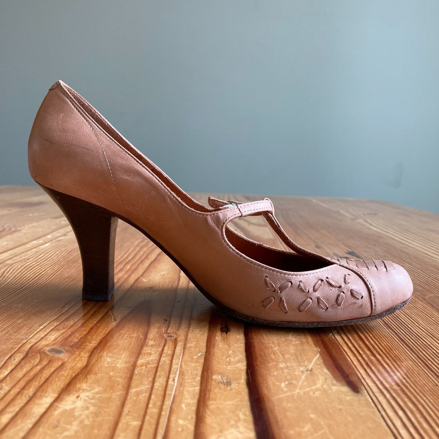 Chie Mihara Tan Leather T Strap Mary Jane Shoes - Sz 36.5 / 6.5 - w/ Box 0818SL