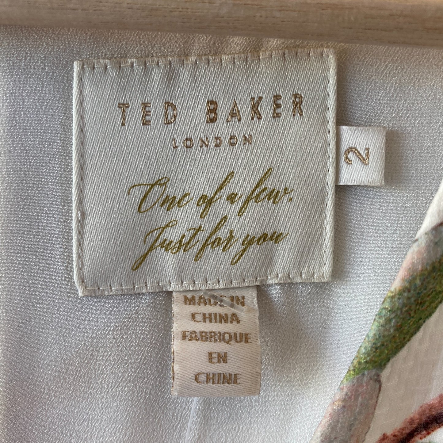 Ted Baker White Hummingbird Open Shoulder Emestin Dress - Size 2 - 0108SR