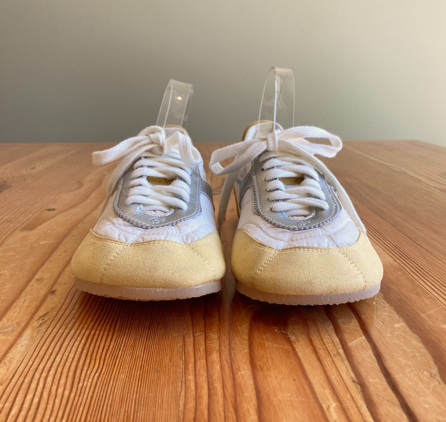 Libertas Barefoot $225 White Silver Barellina Sneakers Shoes - Size 7 - 1107MB