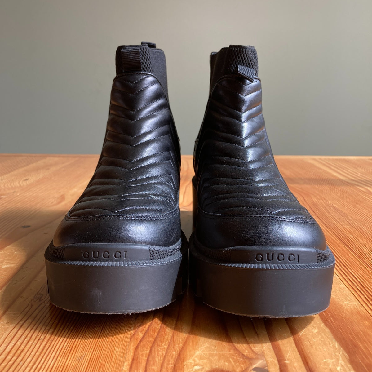 Gucci Black Matelasse Leather Lifford Chelsea Boots - IT 40.5 / US 10.5 - 0827BH