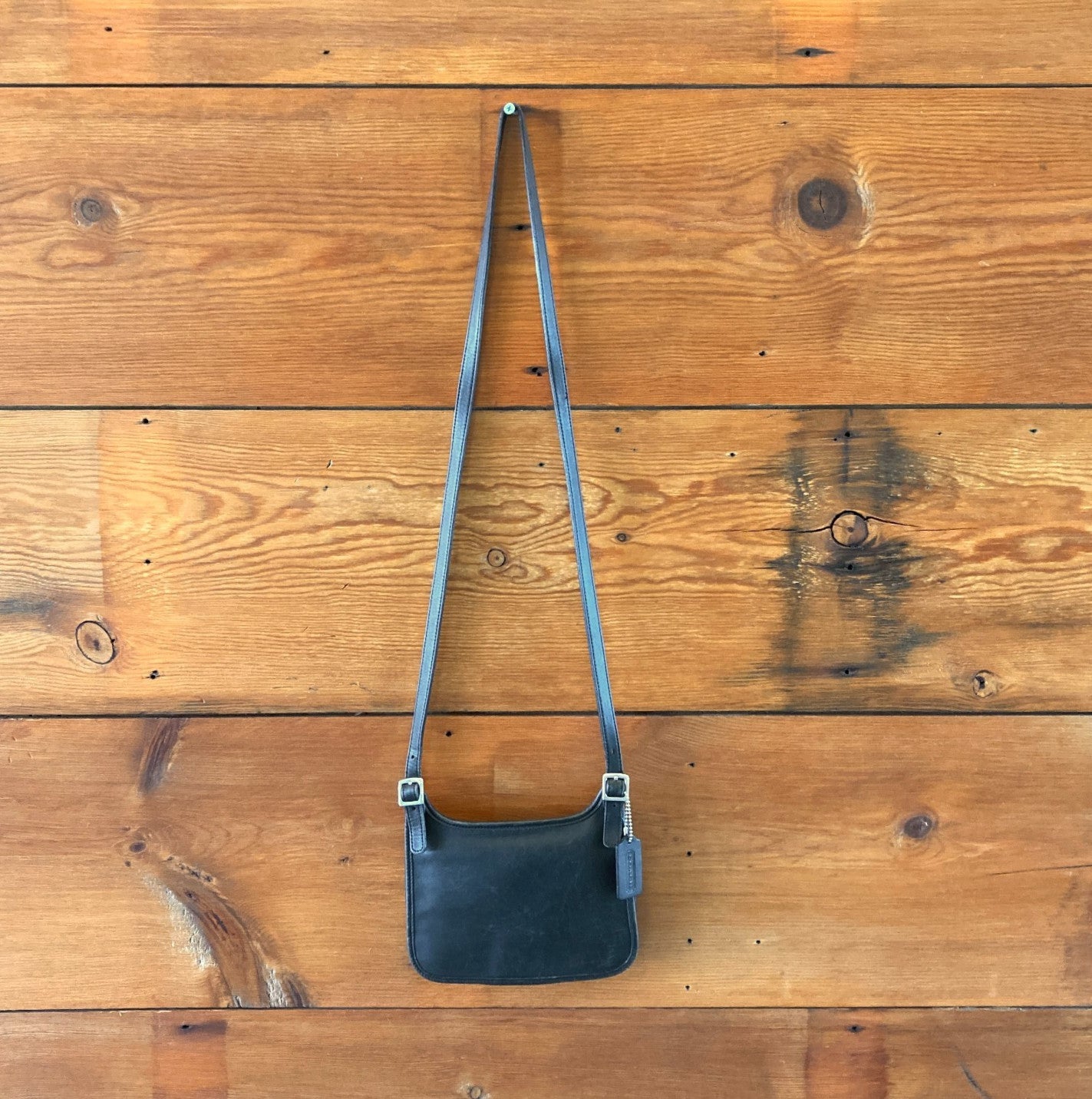 Coach Black Smooth Leather Vintage 9142 Flap Closure Crossbody Purse - 0904NF
