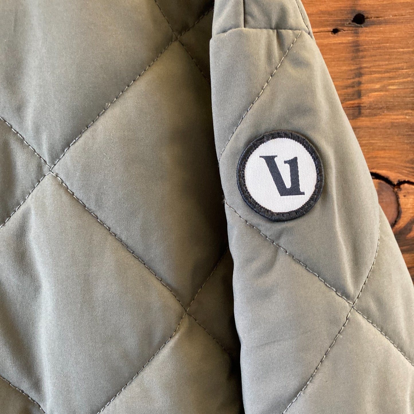 Vuori Olive Green Insulated Echo Quilted Zip Up Bomber Jacket - Size XS - 0816TB