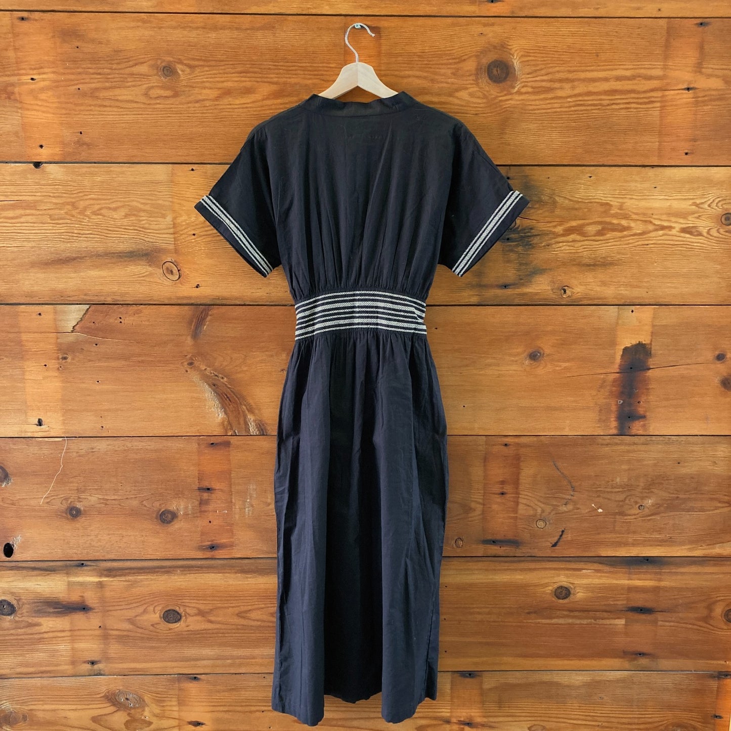 Ikorre Black V-Neck Embroidered Short Sleeve Midi Dress - Size 1 / S - 1022SW