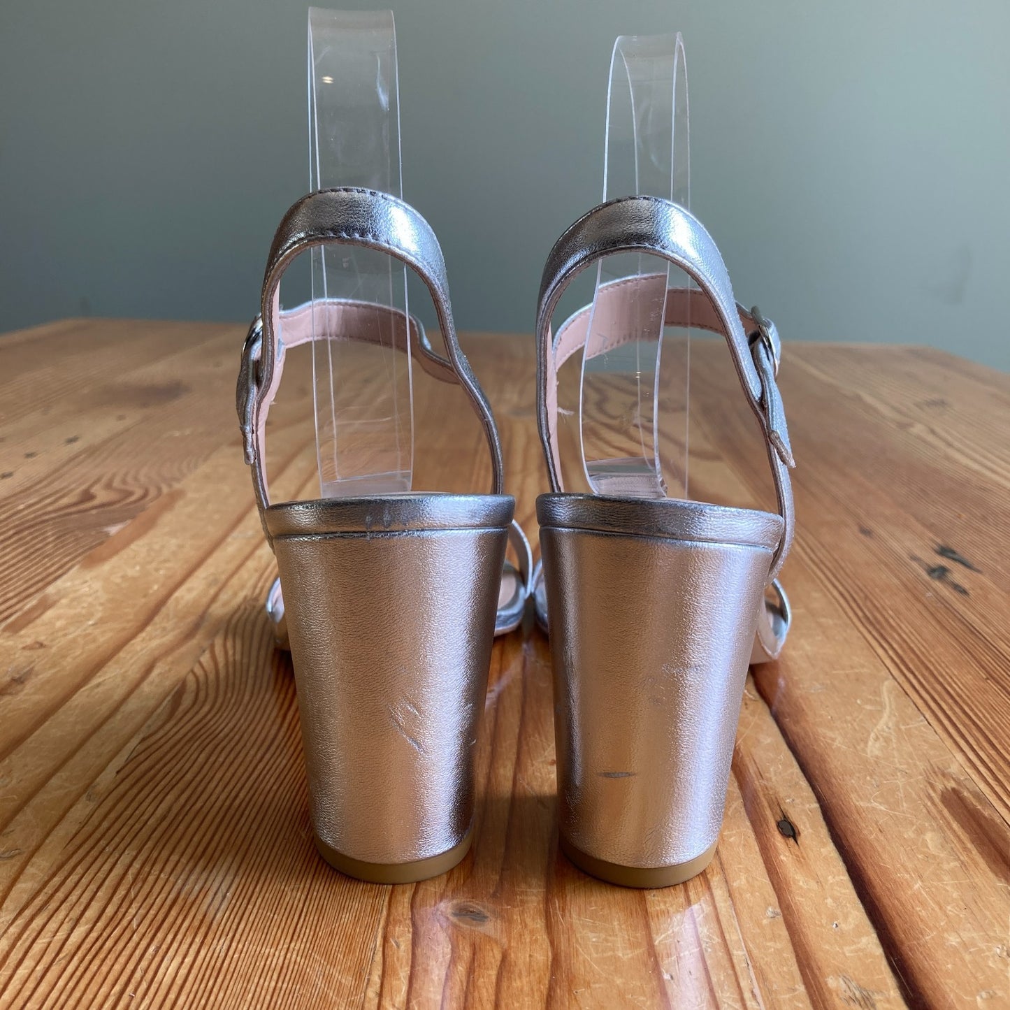 Stuart Weitzman Silver Leather Strappy Heels Sandals Shoes - Size 9 - 0617MV