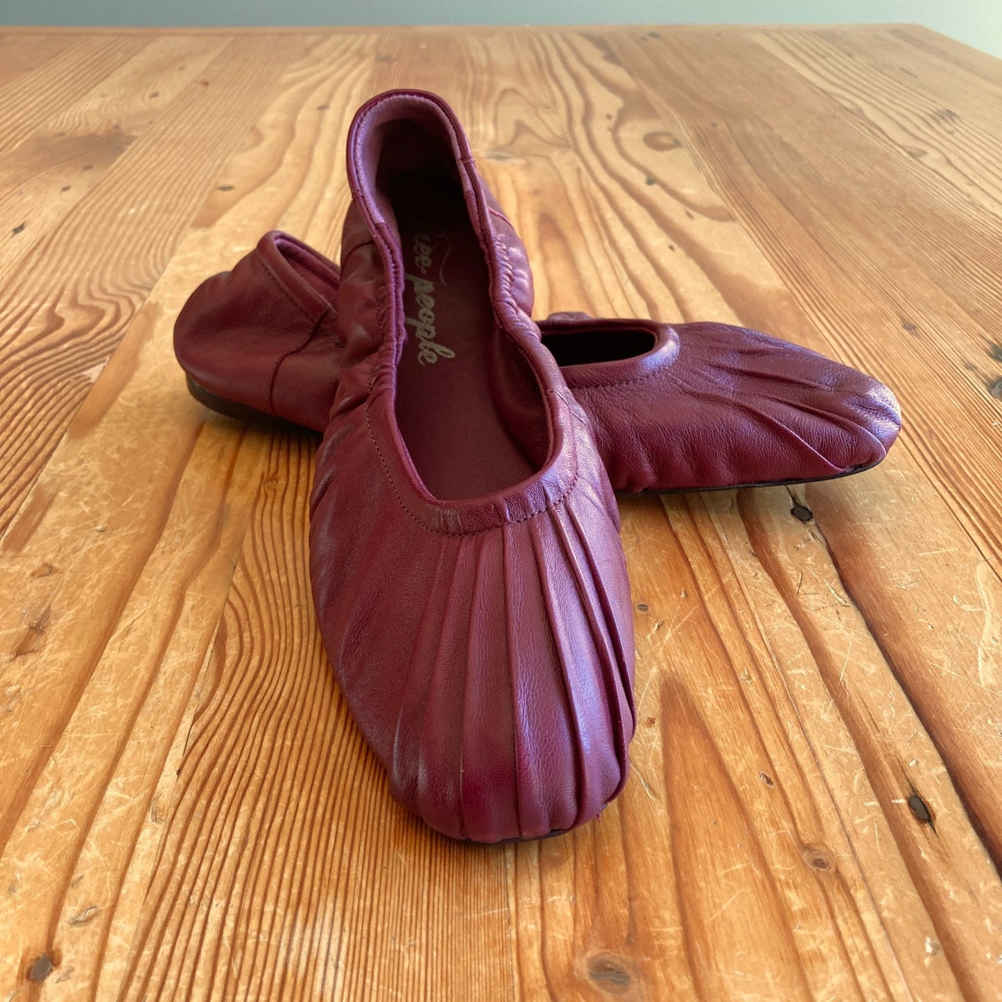 Free People Wild Mulberry Ruched Leather Cara Flats Shoes - Size 8.5 - 0618SK