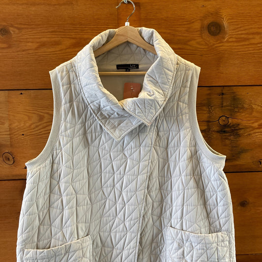 XXL - Liv by Habitat Light Gray Quilted Sleeveless Asymmetric Button Vest 0217RC
