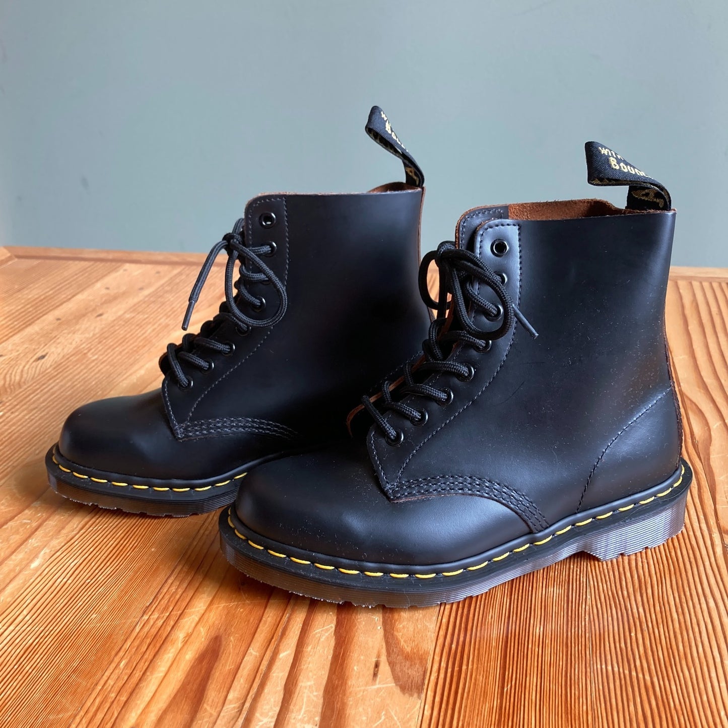 7 - Dr Martens Black 1460 8 Eyelet Combat Boots NEW w/ Box 0306CH