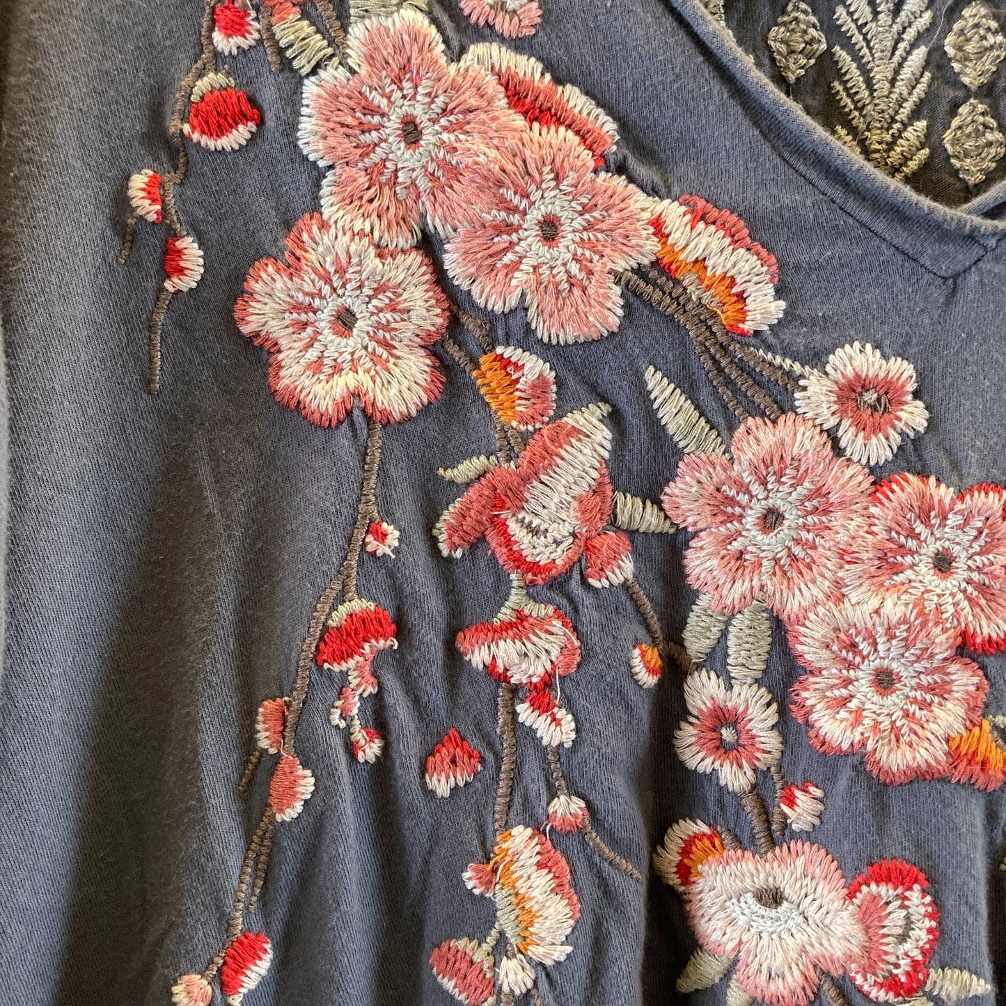Johnny Was Gray Embroidered Long Sleeve Tunic Shirt Top - Size S - 0621AS