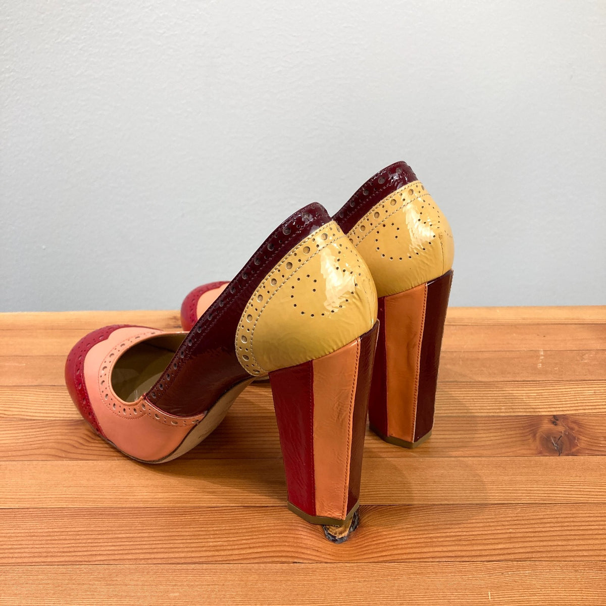 Miu Miu Patent Leather Brogue Colorblock Block Heels - Size 39.5 / 9.5 - 0103JM