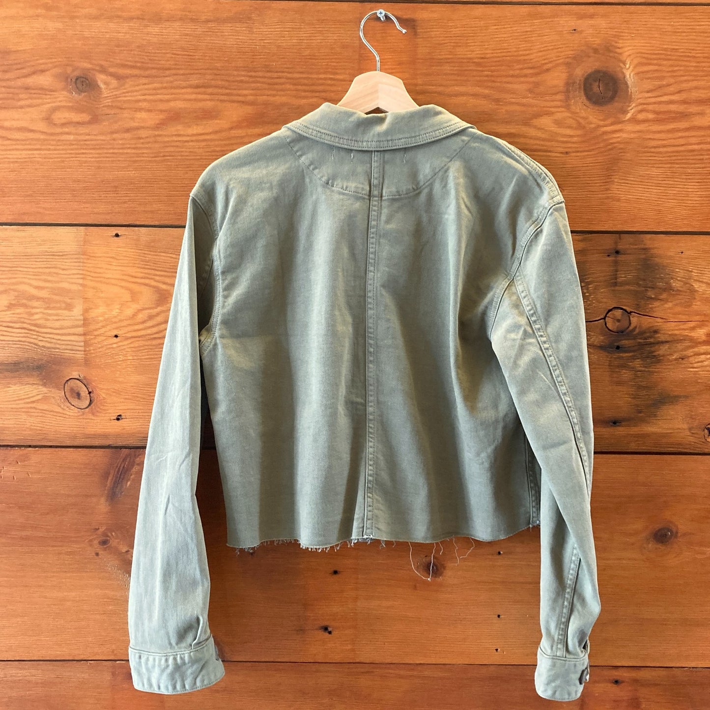 Amo $250 Green Button Up Cut Off Frayed Hem Carly Jacket - Size M - 4427SC