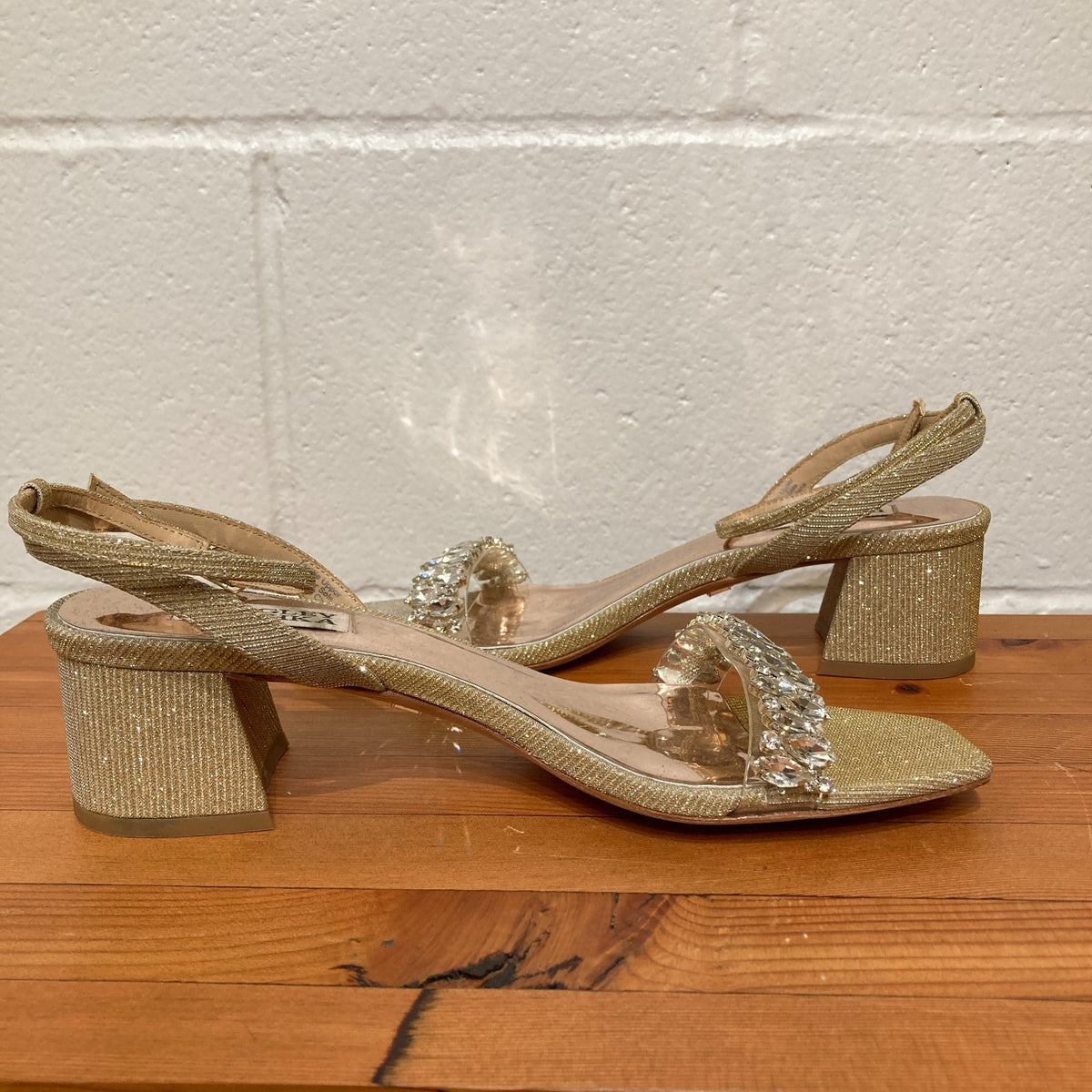 Badgley Mischka Champagne Gold Jeweled Open Toe Sandals - Size 8 - 0826HB