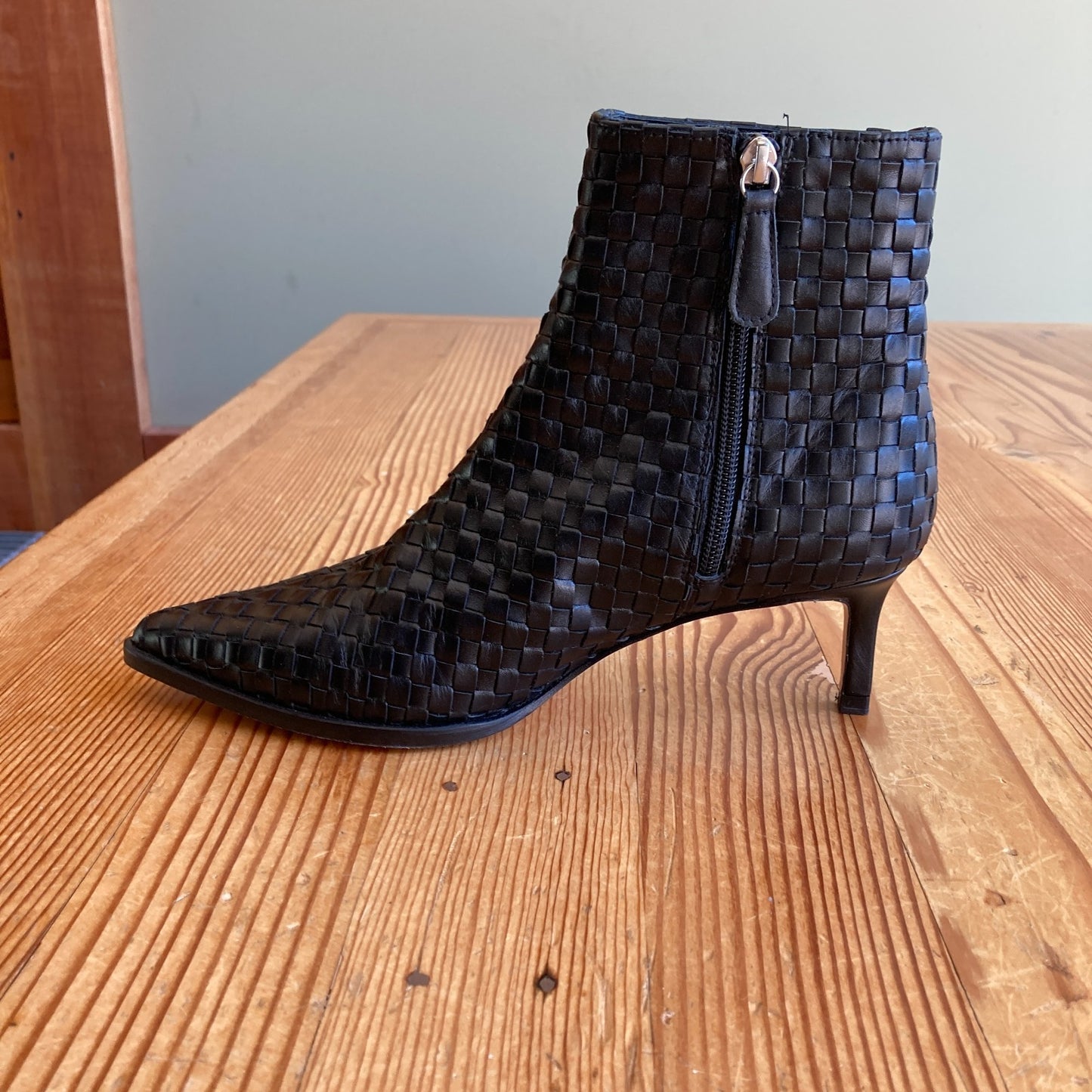 Freda Salvador Black Leather $598 Heidi Woven Ankle Boots - Size 8 - 4427SC