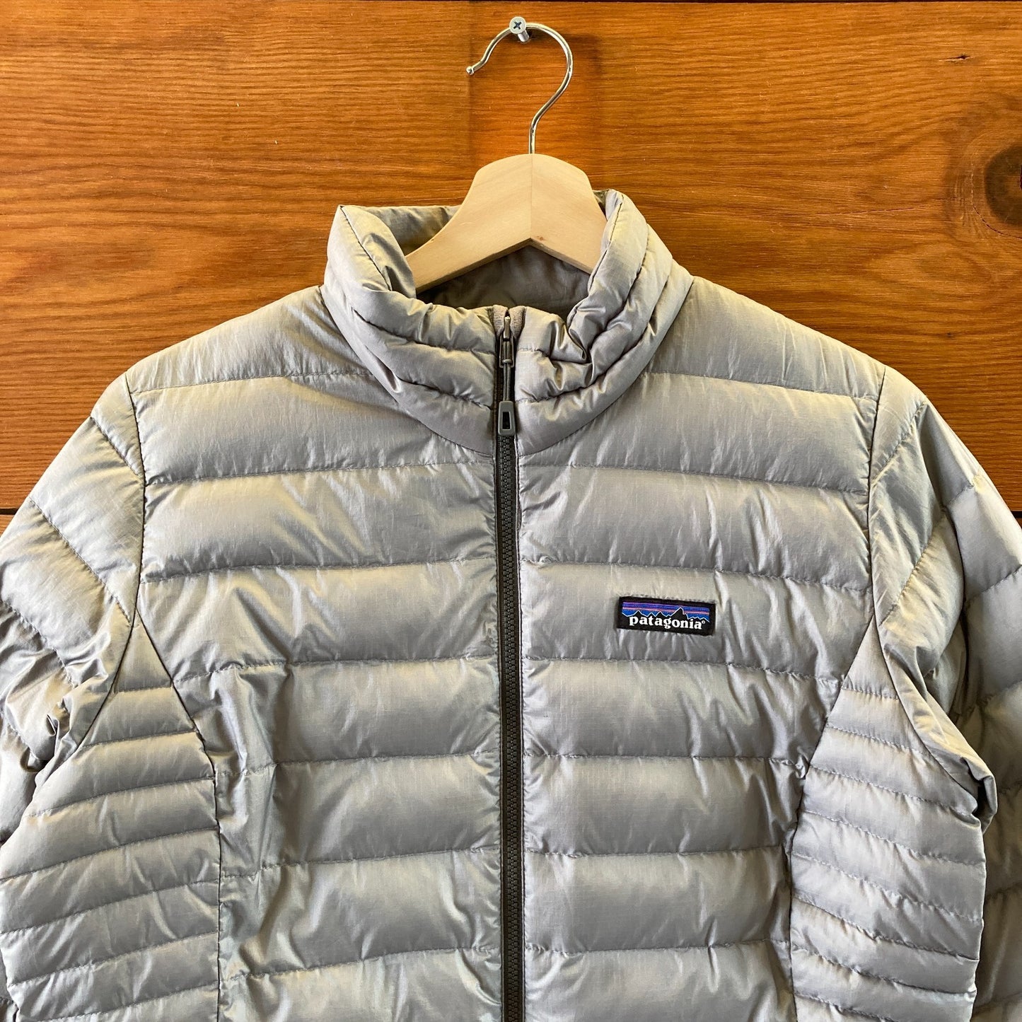 Patagonia Gray Women's Down Puffer Insulated Jacket - Size M - 0929LL